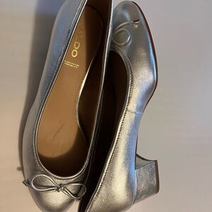 Aldo Women's Shiny Silver Flats